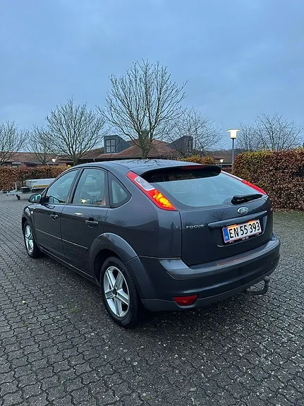 Ford Focus 2008 photo 2