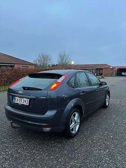 Ford Focus 2008 photo 3