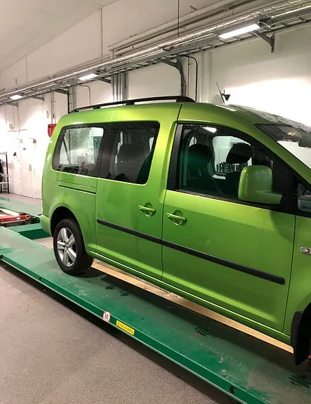 Volkswagen Caddy Maxi 2014 photo 2