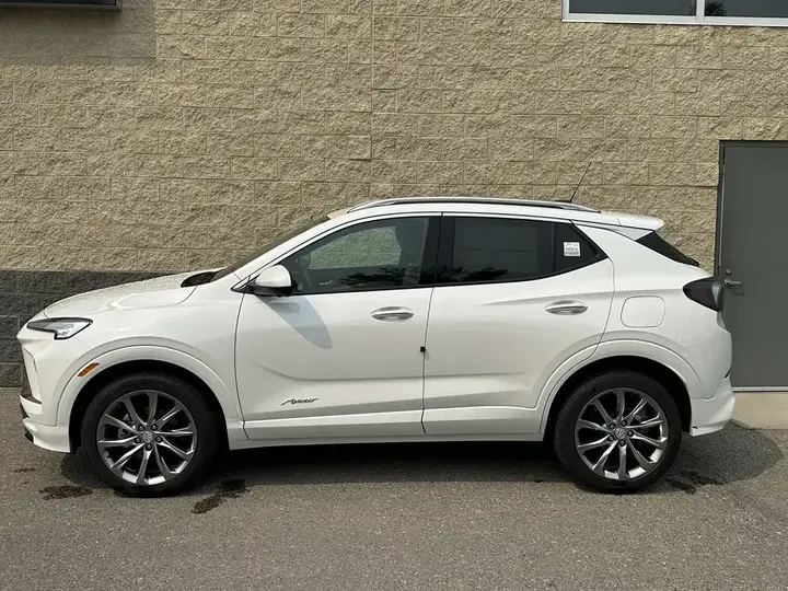 Buick Encore 2026 photo 3