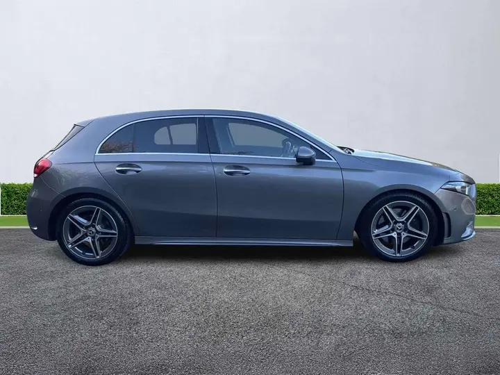 Mercedes-Benz A-Class 2019 photo 3