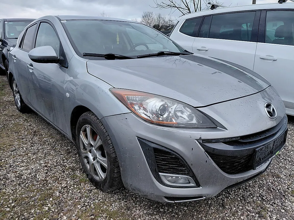 Mazda Mazda3 2011 photo 3