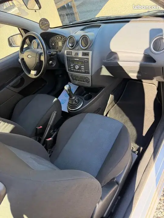 Ford Fiesta 2007 photo 5
