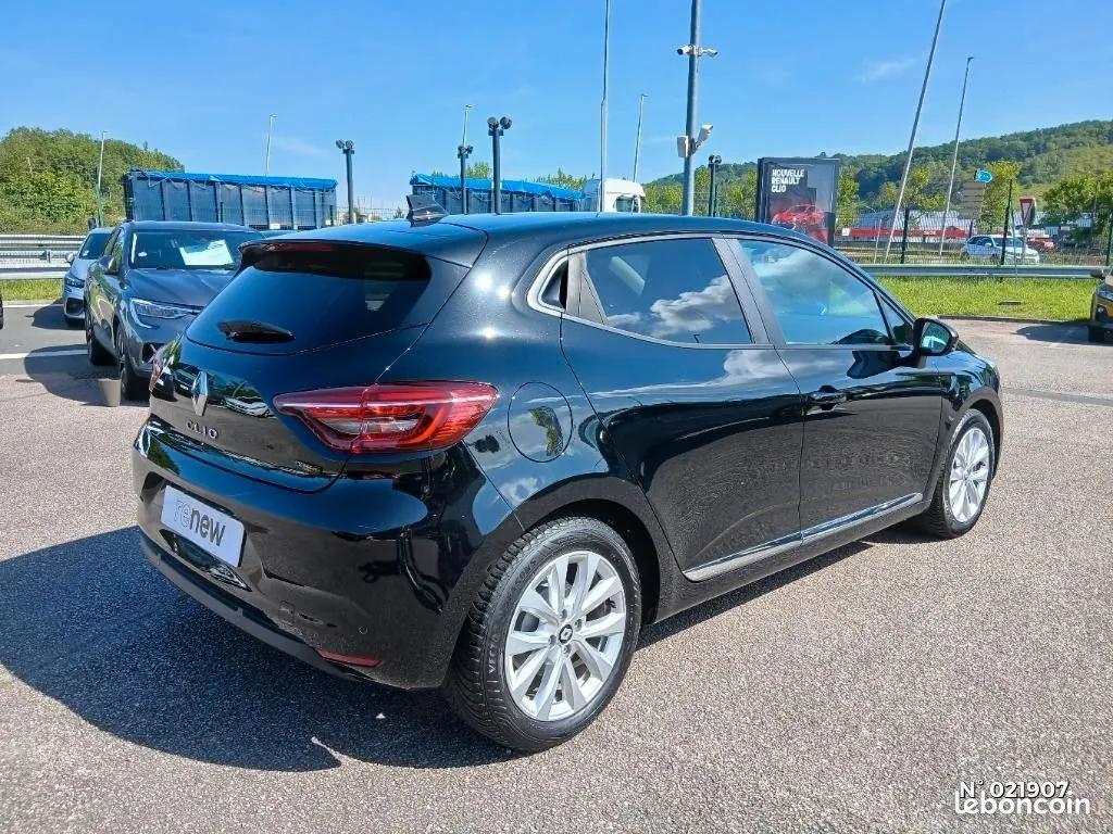 Renault Clio 2023 photo 4