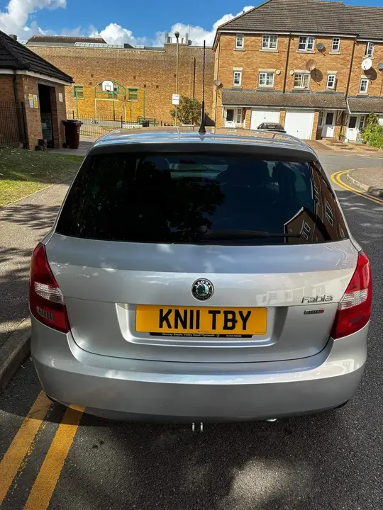 Skoda Fabia 2011 photo 5