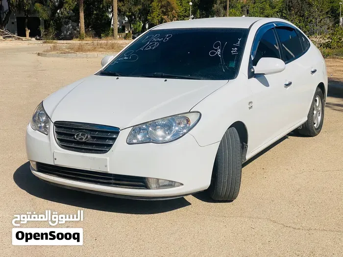 Hyundai Avante 2009 photo 2