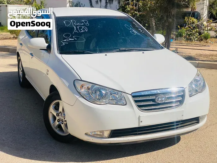 Hyundai Avante 2009 photo 3