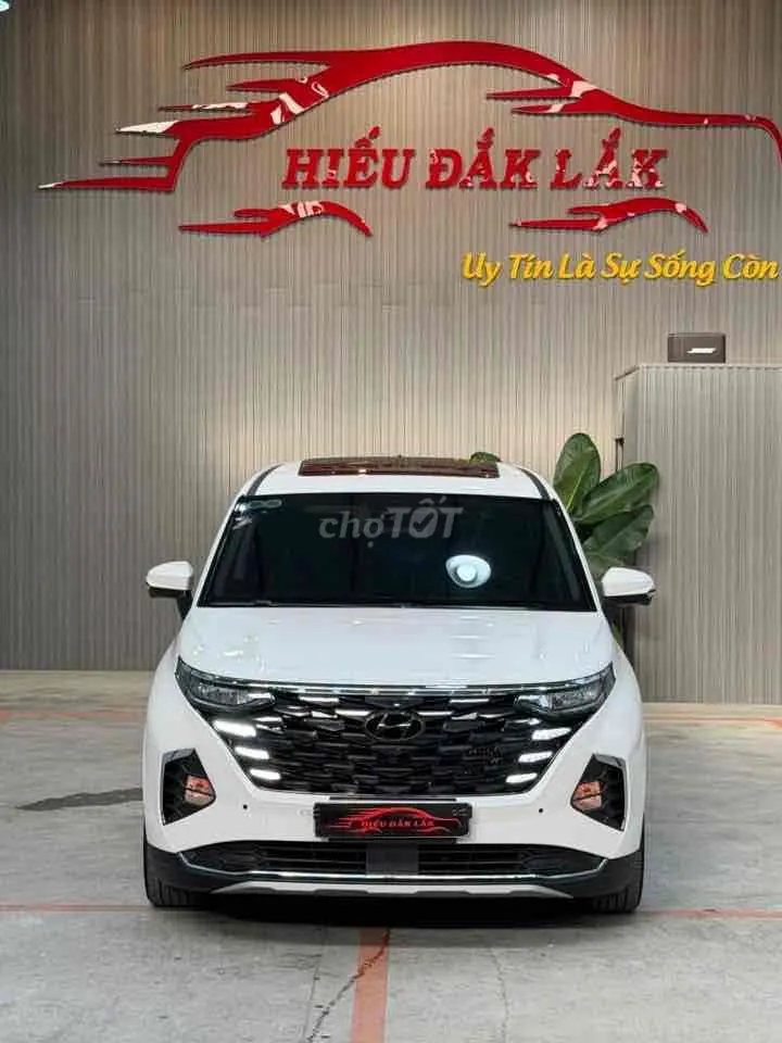Hyundai Custin