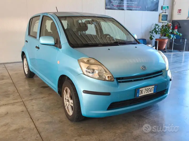 Daihatsu Sirion 2007 photo 2