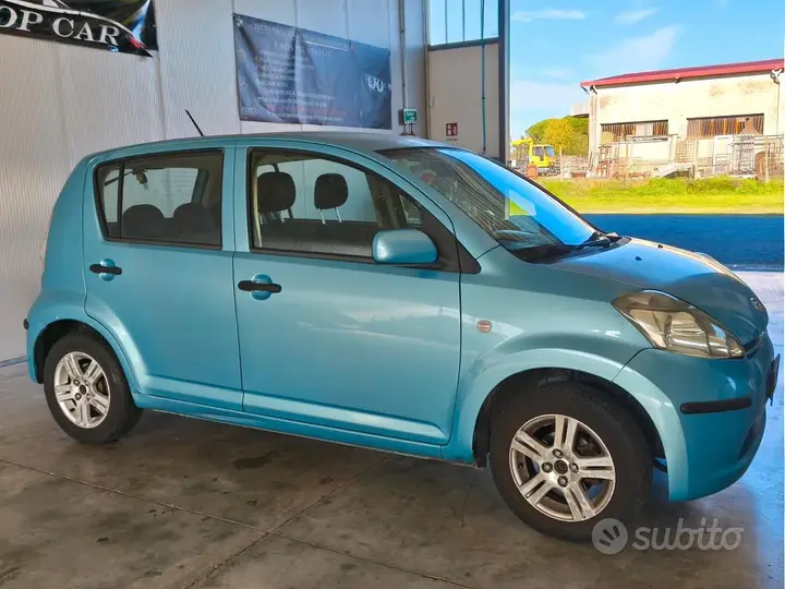 Daihatsu Sirion 2007 photo 3