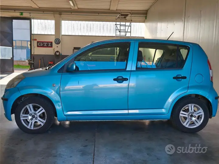 Daihatsu Sirion 2007 photo 5