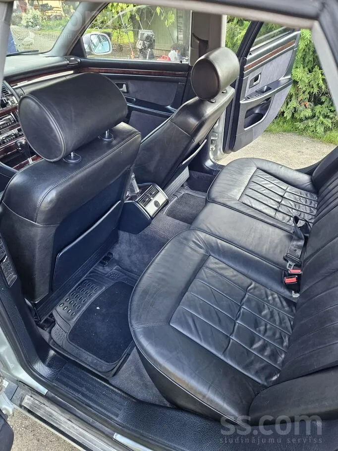 Audi A8 1996 photo 3
