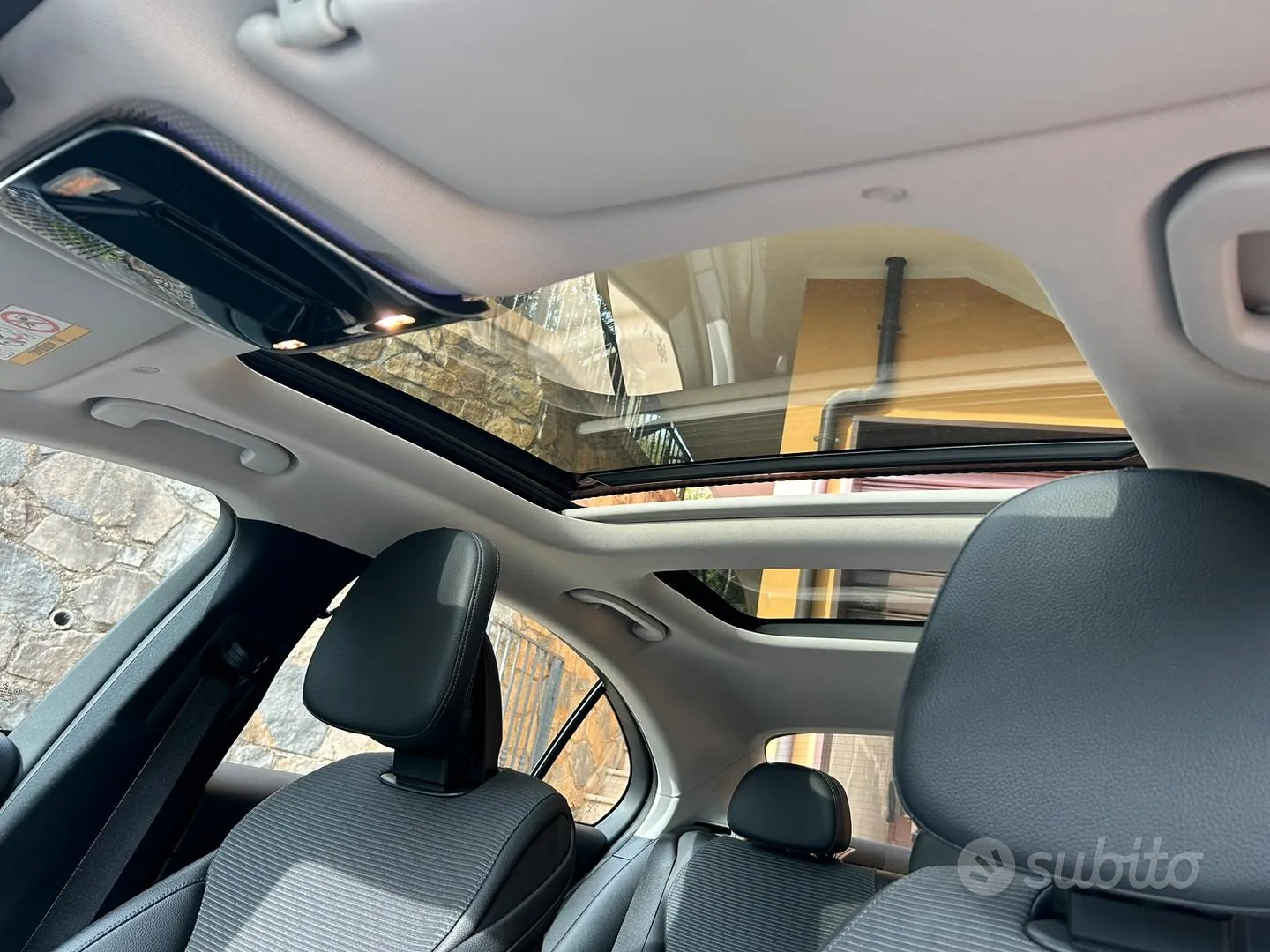 Mercedes-Benz C-Class 2022 photo 2