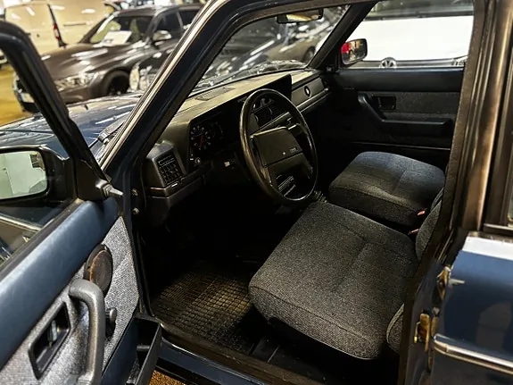Volvo 244 1990 photo 5