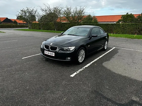 BMW 320I 2008 photo 2