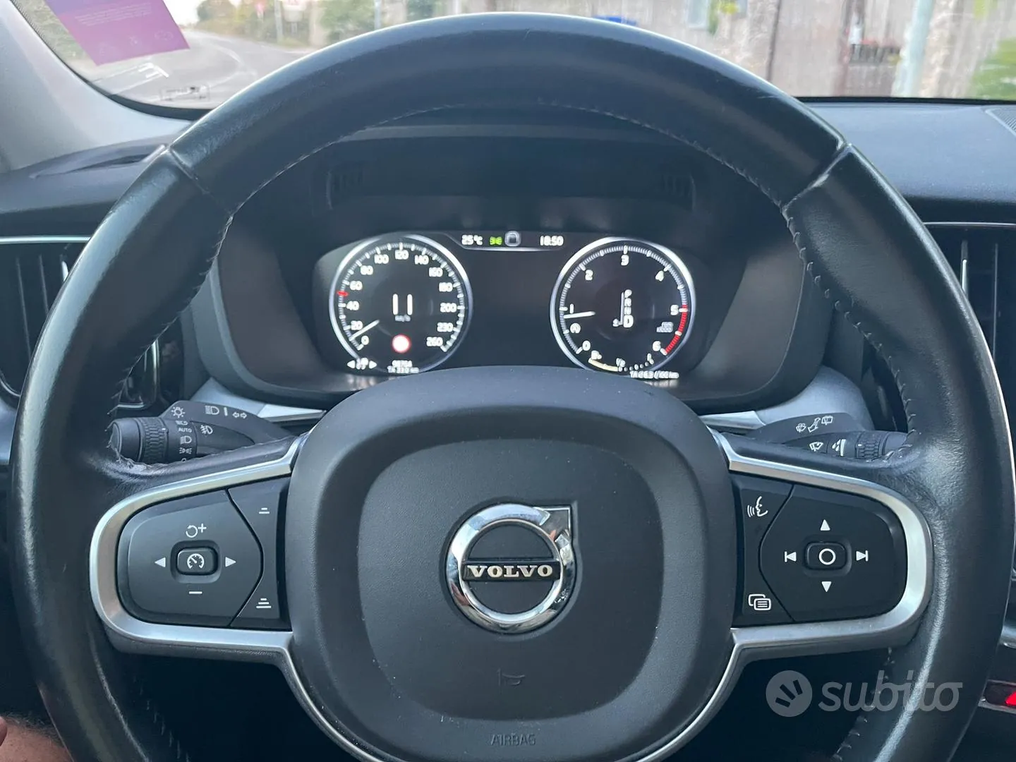 Volvo Xc60 2019 photo 5