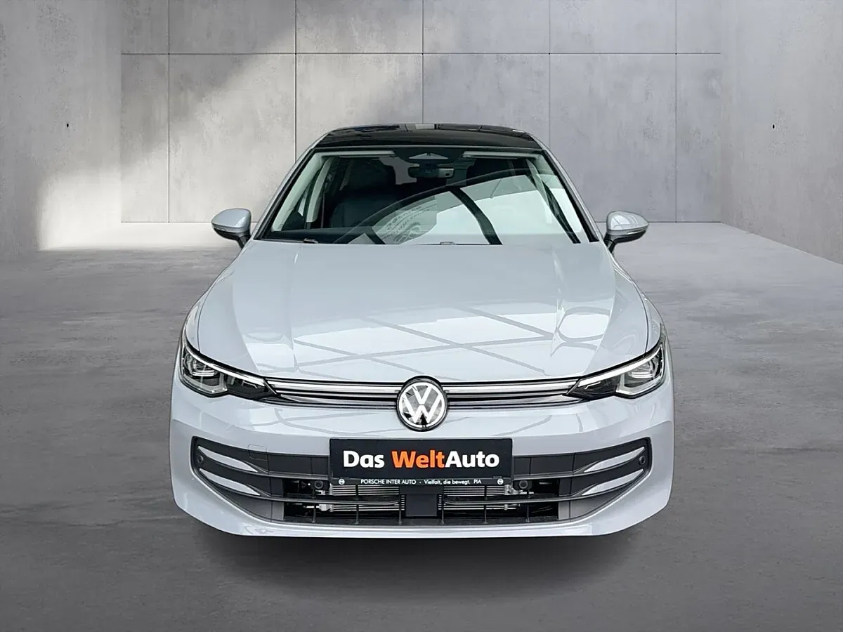 Volkswagen Golf 2026 photo 2