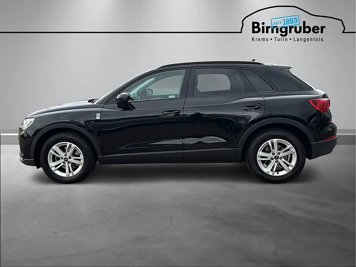Audi Q3 2023 photo 3