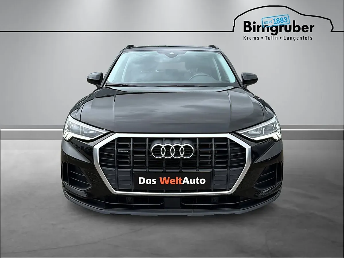 Audi Q3 2023 photo 2