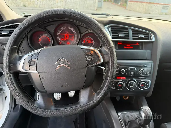 Citroen C4 2014 photo 4