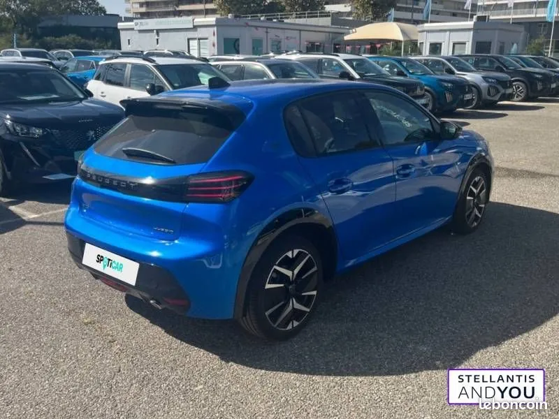 Peugeot 208 2024 photo 3