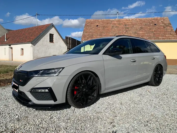 Skoda Octavia 2021 photo 2