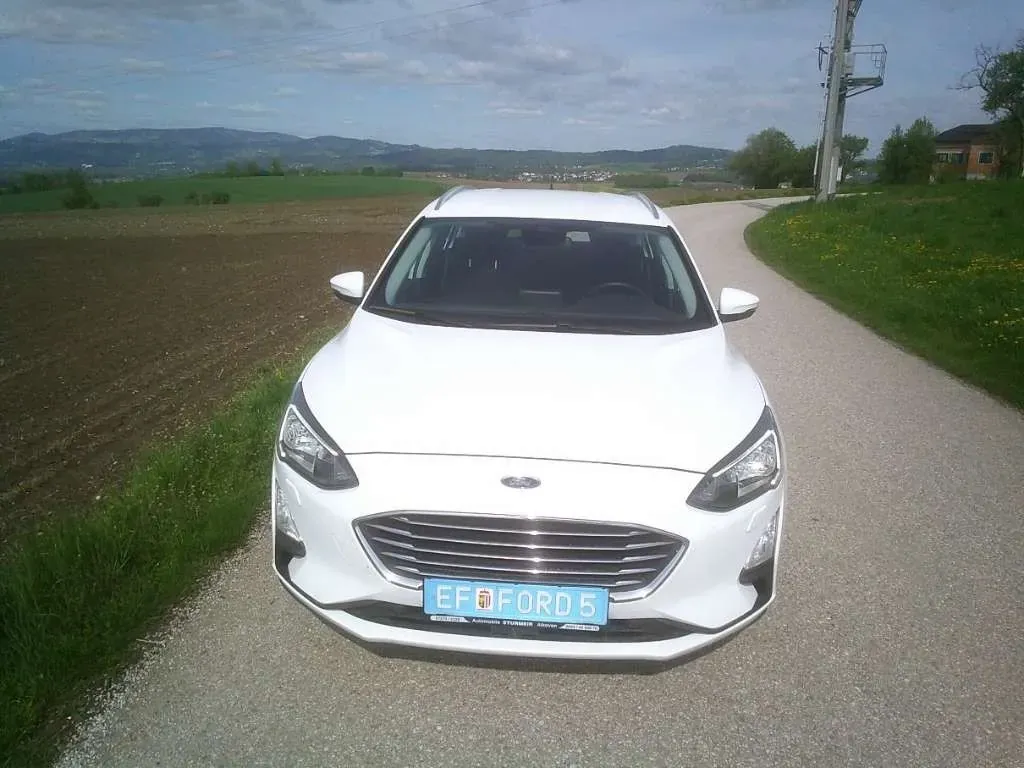 Ford Focus 2020 photo 2