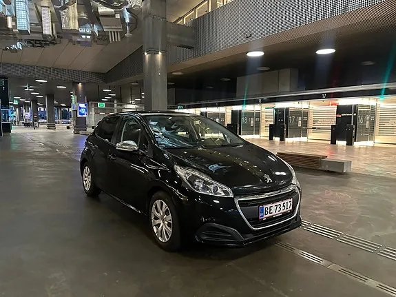Peugeot 208 2016 photo 2