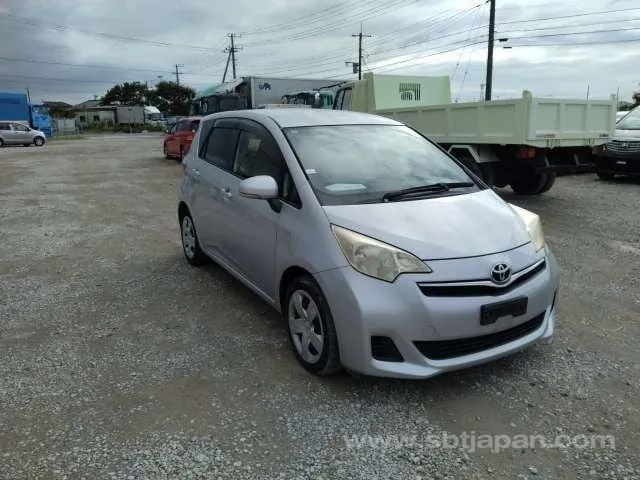 Toyota Ractis