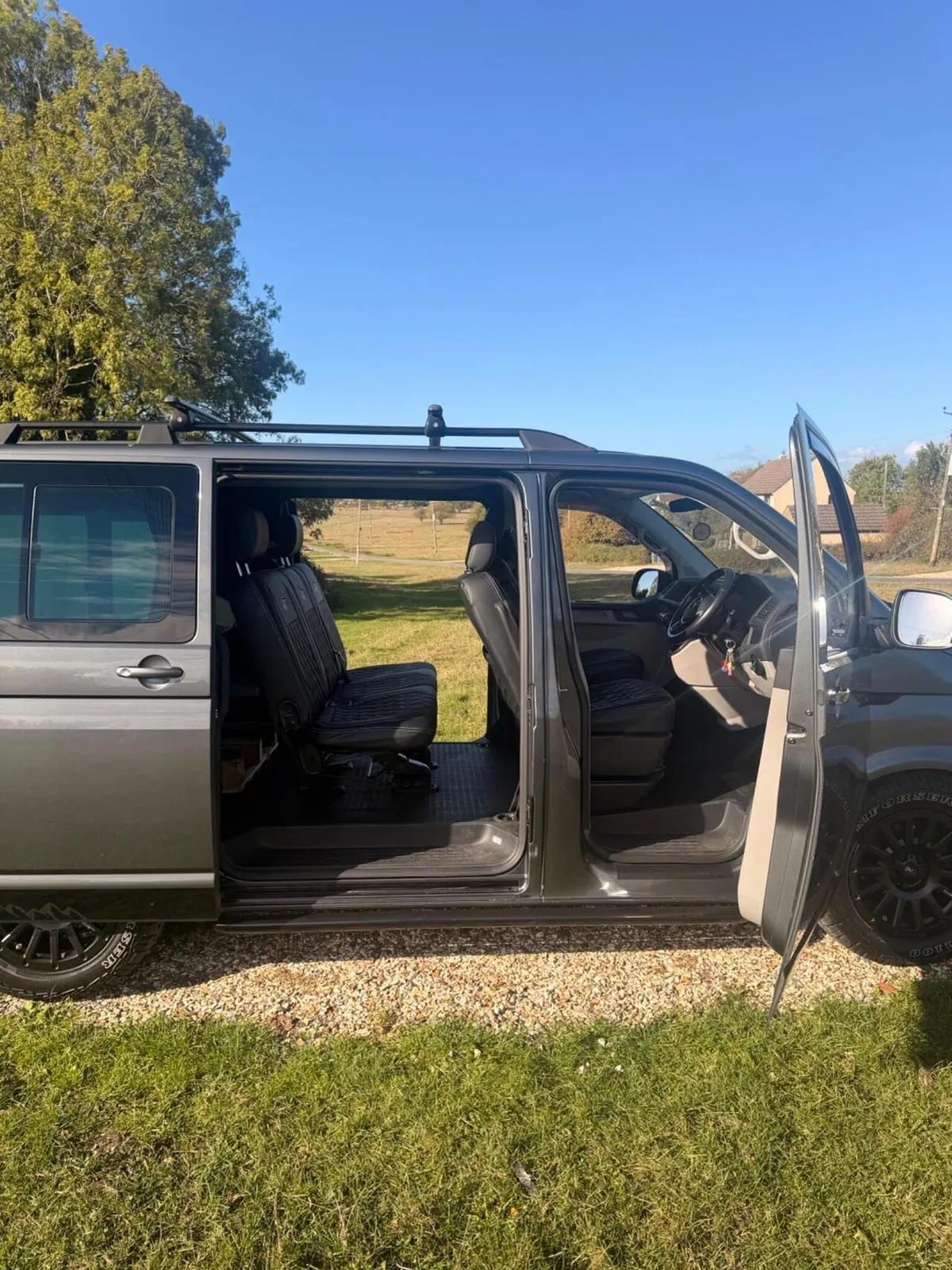 Volkswagen Transporter 2017 photo 2