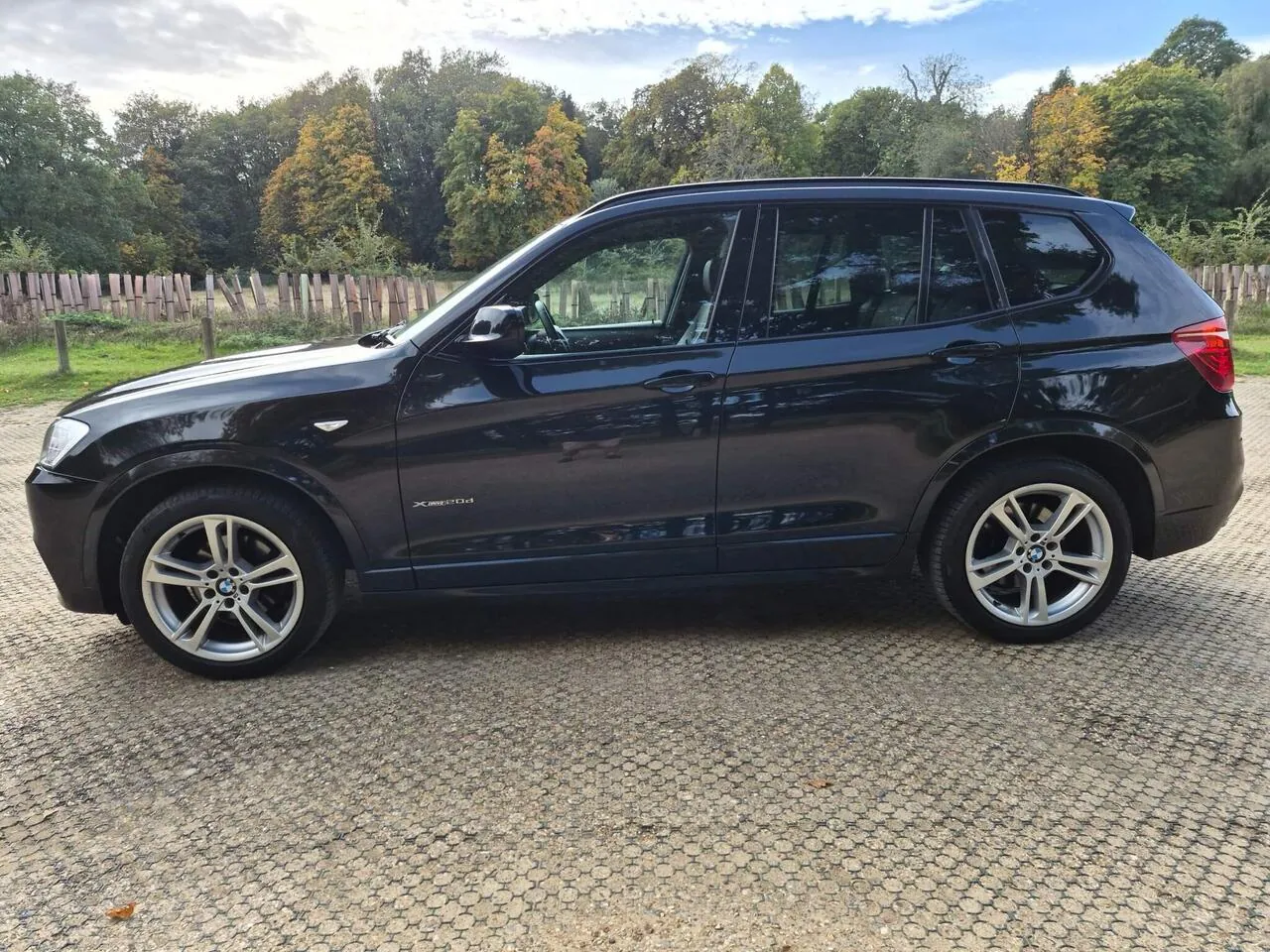 BMW X3 2012 photo 2