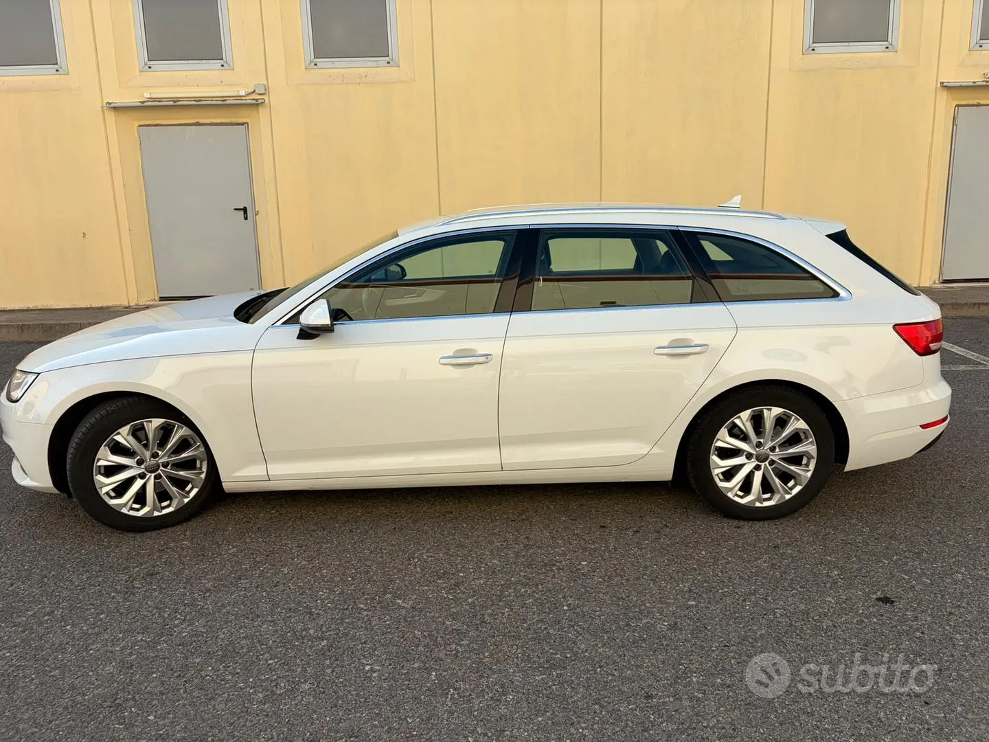 Audi A4 2019 photo 4