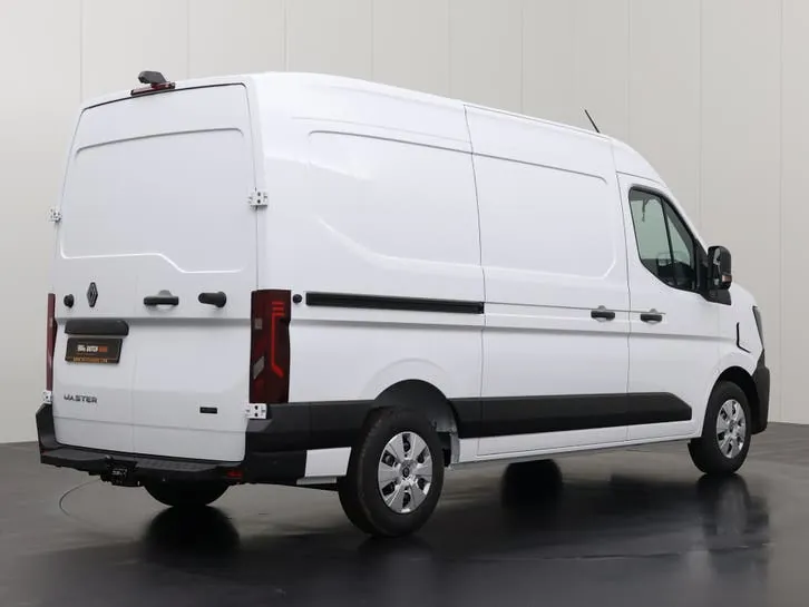 Renault Master 2026 photo 2