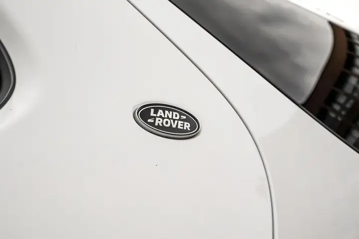 Land Rover Discovery 2022 photo 5