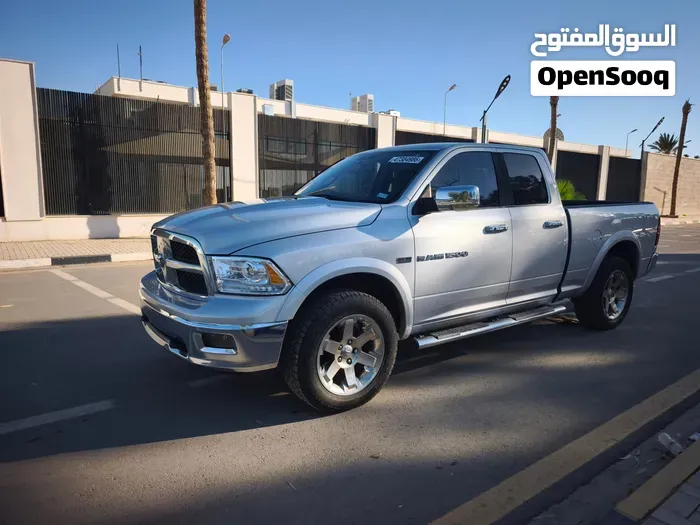 Dodge Ram Laramie 2011 photo 3