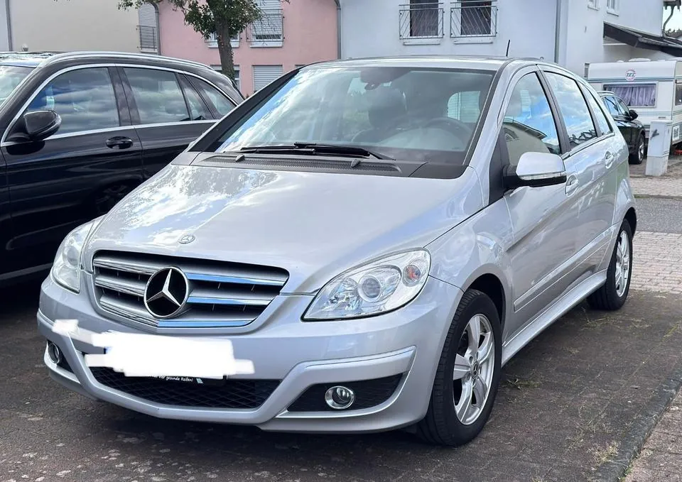 Mercedes-Benz B 200 Standard