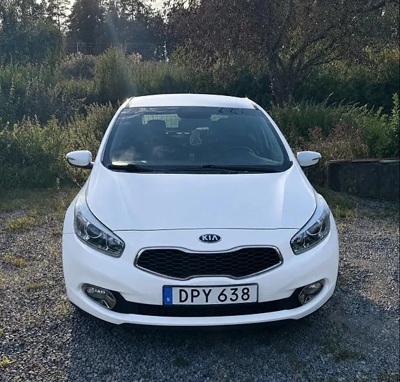 Kia Ceed 2015 photo 2