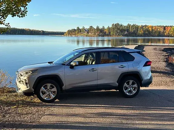 Toyota Rav4 2019 photo 2