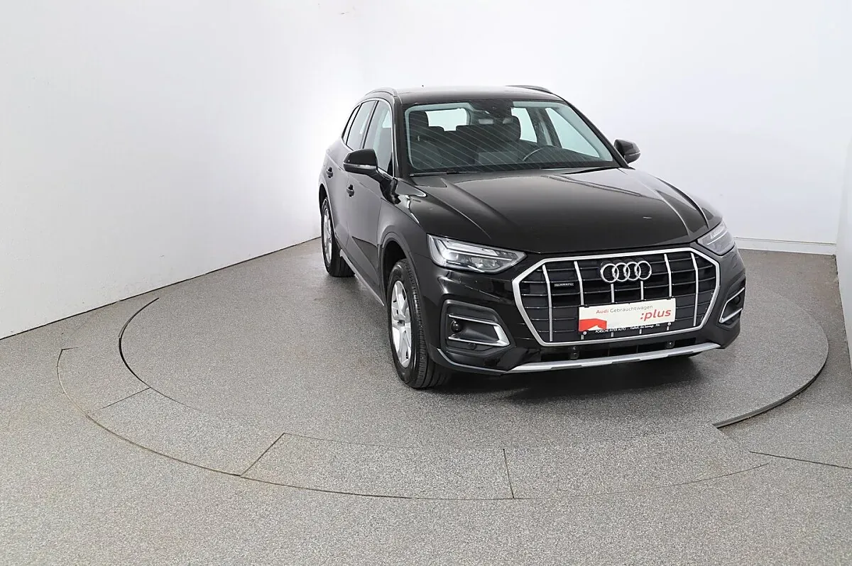 Audi Q5 2025 photo 2
