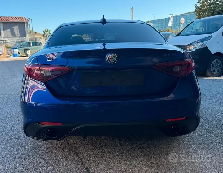 Alfa Romeo Giulia 2021 photo 4