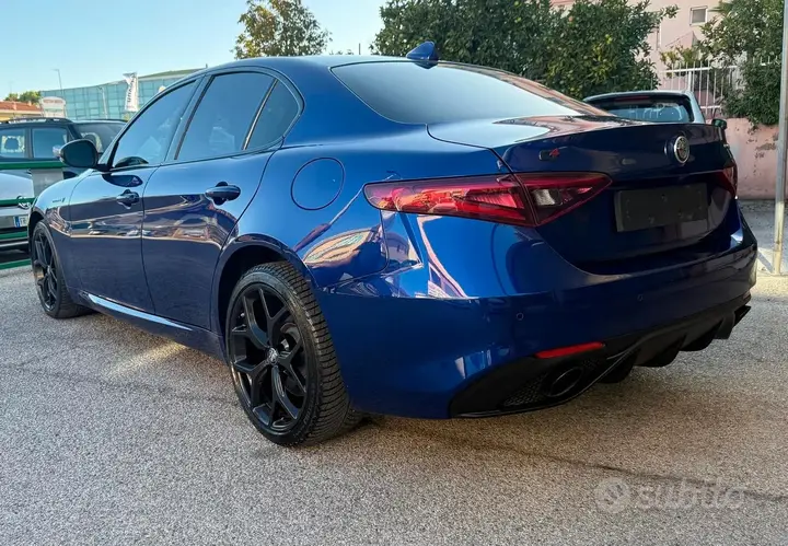 Alfa Romeo Giulia 2021 photo 3