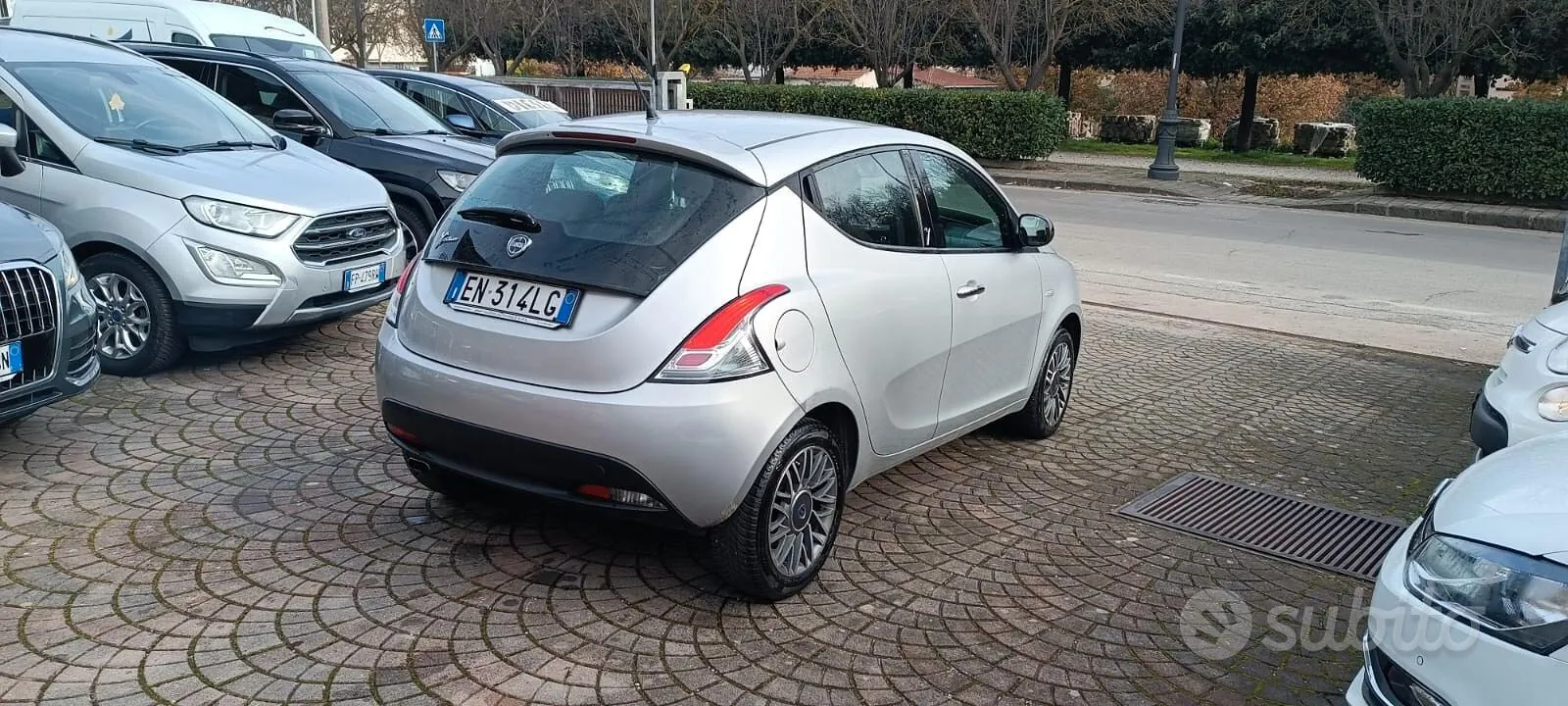 Lancia Ypsilon 2012 photo 4
