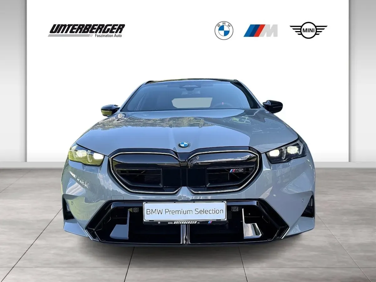 BMW 5 Series 2026 photo 2