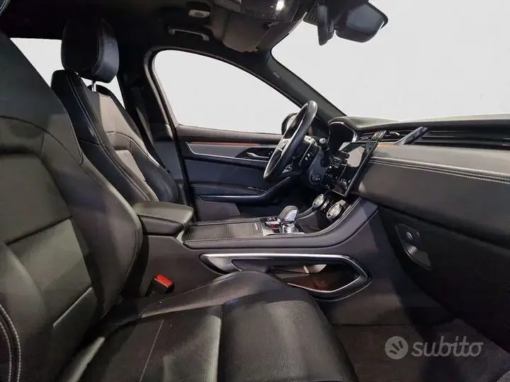 Jaguar F-Pace 2024 photo 3