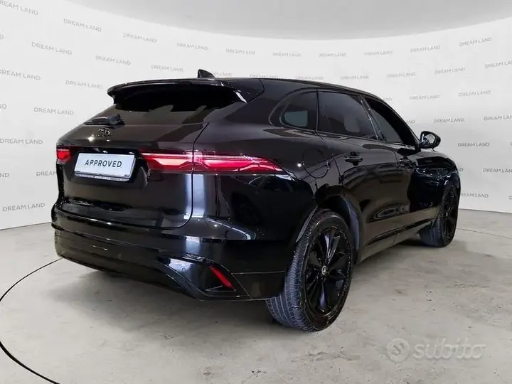 Jaguar F-Pace 2024 photo 2