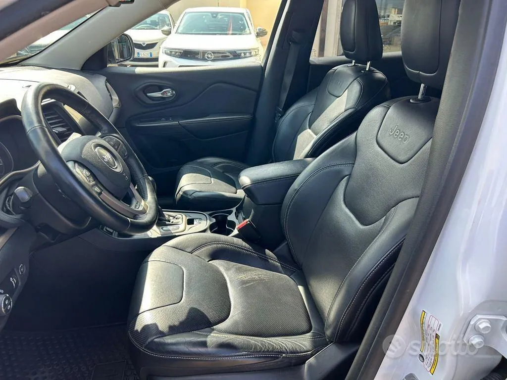 Jeep Cherokee 2015 photo 5