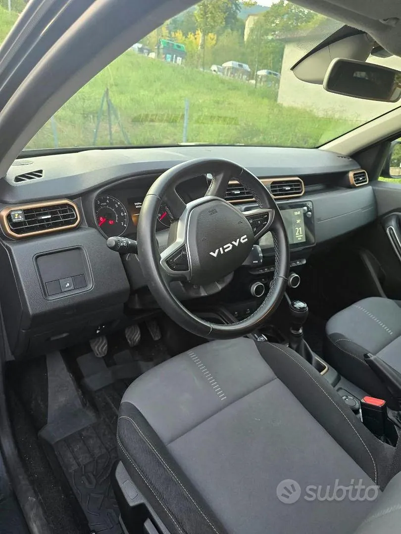 Dacia Duster 2024 photo 2