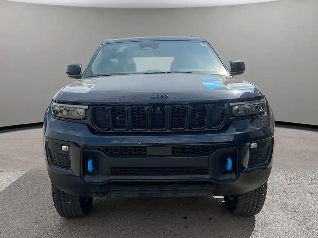 Jeep Grand Cherokee 2023 photo 2