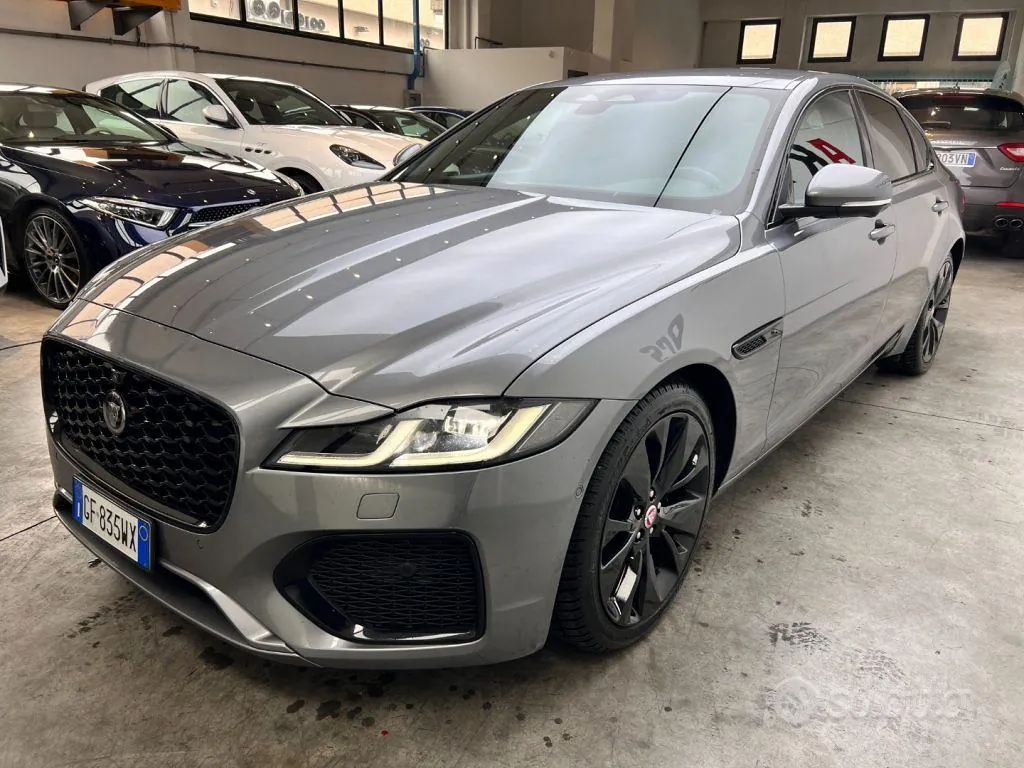 Jaguar Xf 2021 photo 2
