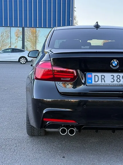 BMW 330E 2018 photo 4